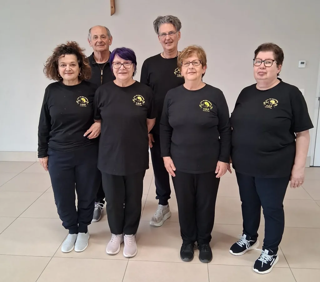 Rosy con un alcuni allievi dei corsi di Tai-Chi